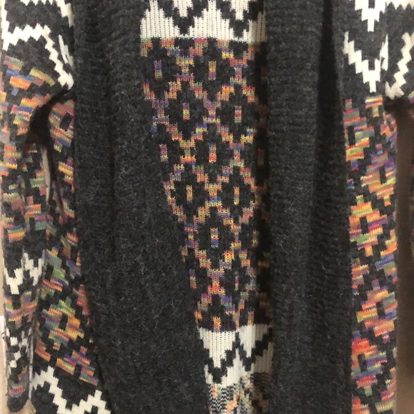 Grey and multi colored Aztec Cardigan - Picture 3 of 5